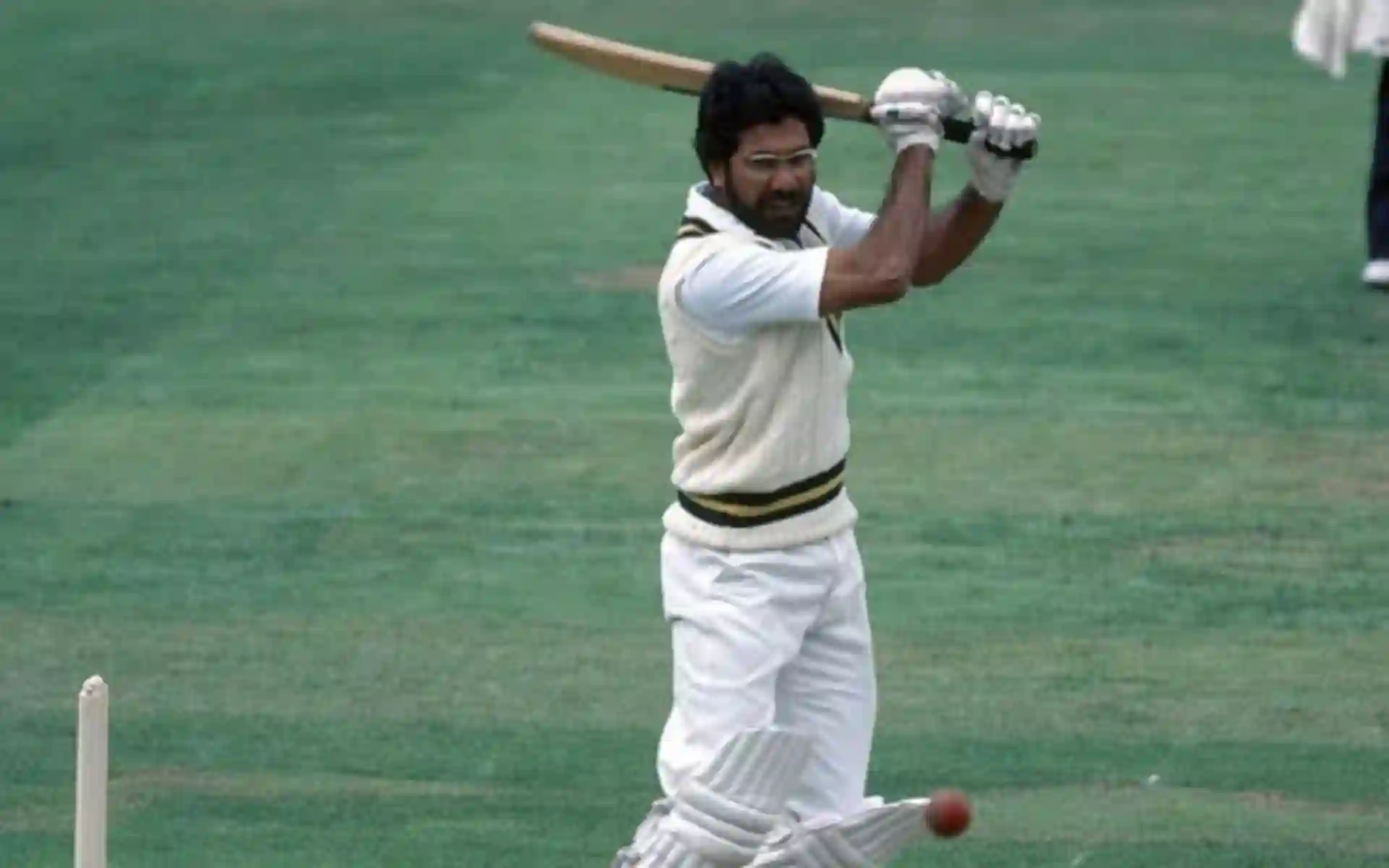 Zaheer Abbas Scored Majestic 240 Against England at The Oval On This Day 50 Years Ago